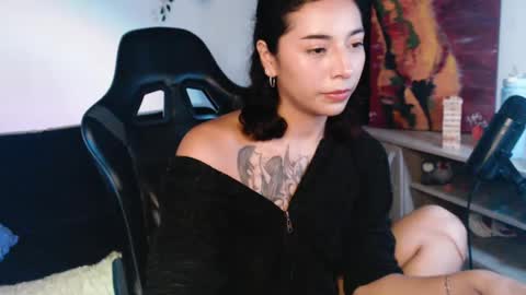 Snapshot of jaadee18 chatting on 07-12-26, 03:52 jade 18 online show from 07-12-26, 03:52