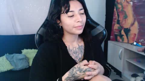Snapshot of jaadee18 chatting on 08-06-26, 03:47 jade 18 online show from 08-06-26, 03:47