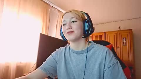 Snapshot of jacelyngarcea chatting on 10-16-25, 08:48 Lilo online show from 10-16-25, 08:48
