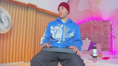 Snapshot of jack__baby_ chatting on 12-20-25, 03:02 jack__baby_ online show from 12-20-25, 03:02