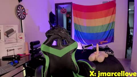 Snapshot of jack_castell chatting on 12-20-25, 11:17 JACK CASTELL online show from 12-20-25, 11:17