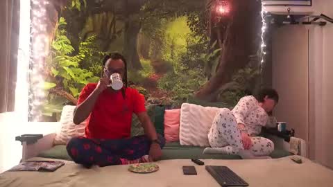 Snapshot of jack_for_jill chatting on 01-06-26, 04:11 WelcomeEnjoy my Video selection. Im still recovering. Private shows are available today online show from 01-06-26, 04:11