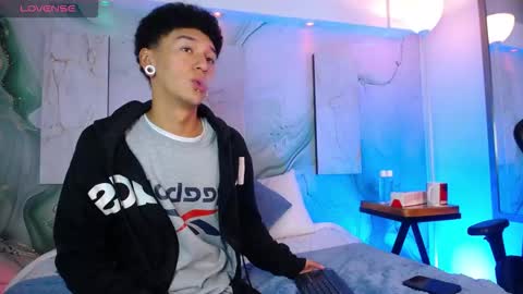 JACK  online show from 03-25-26, 01:17