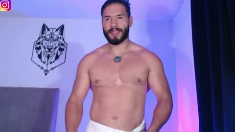 Snapshot of jack_master_muscle chatting on 07-07-26, 12:02 jack and leah online show from 07-07-26, 12:02
