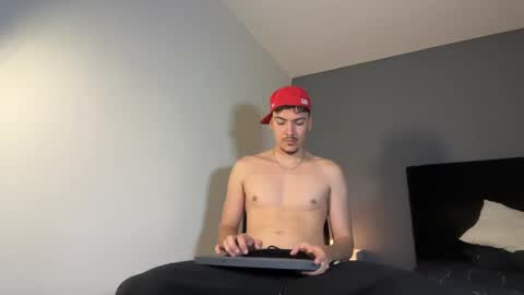 INDEPENDENT MODEL online show from 06-02-26, 09:55