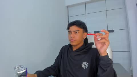 Snapshot of jack_sammy chatting on 11-28-25, 04:37 Jack online show from 11-28-25, 04:37