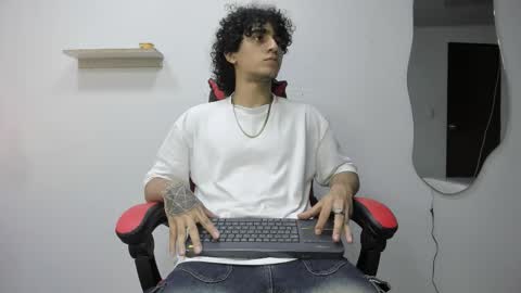 Jackes Taylor online show from 11-04-25, 04:11