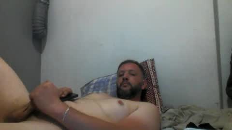 Snapshot of jackggj chatting on 06-11-26, 09:35 jackggj online show from 06-11-26, 09:35