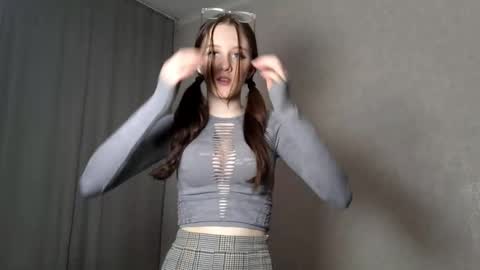 Snapshot of jackkading chatting on 12-20-25, 10:17 Lisa online show from 12-20-25, 10:17