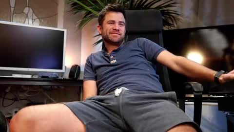 Snapshot of jackoffdude85 chatting on 01-13-26, 05:57 Colten Carter online show from 01-13-26, 05:57