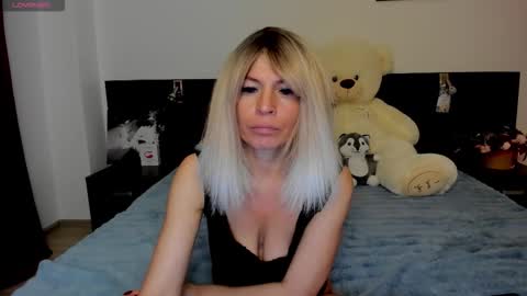 Snapshot of jacksallyevans chatting on 11-20-25, 09:31 sallyevans online show from 11-20-25, 09:31