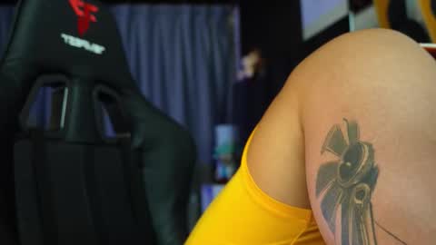 JC online show from 09-10-25, 01:16