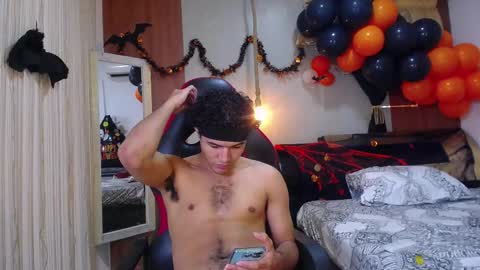 Snapshot of jackson_cr7 chatting on 10-24-25, 05:20 JAKSON online show from 10-24-25, 05:20