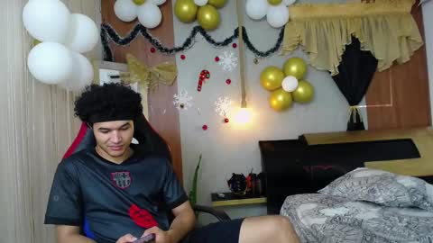 Snapshot of jackson_cr7 chatting on 11-15-25, 04:25 JAKSON online show from 11-15-25, 04:25