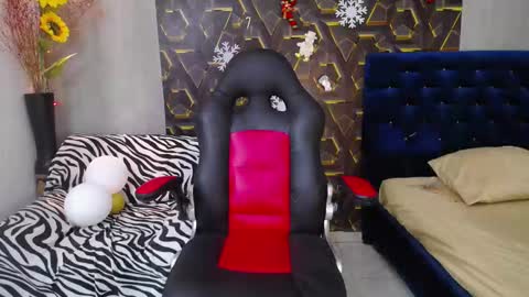 Snapshot of jackson_cr7 chatting on 11-30-25, 06:06 JAKSON online show from 11-30-25, 06:06