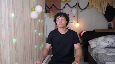 Snapshot of jackson_cr7 chatting on 01-06-26, 05:33 JAKSON online show from 01-06-26, 05:33