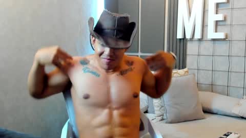 Snapshot of jacksonbell9 chatting on 02-06-25, 12:59 Jackson Bell online show from 02-06-25, 12:59