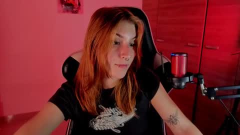 Snapshot of jacky_croft chatting on 12-30-24, 04:20 Linda Sofia help me get to 100 thumbs up online show from 12-30-24, 04:20