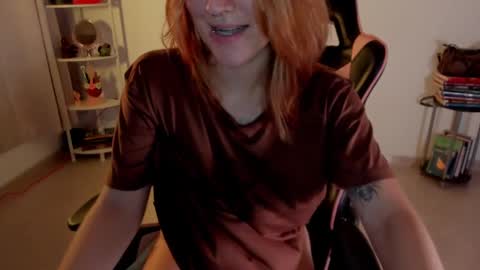 Snapshot of jacky_croft chatting on 02-03-25, 01:52 Linda Sofia help me get to 100 thumbs up online show from 02-03-25, 01:52