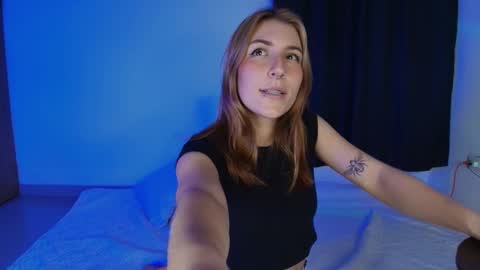 Snapshot of jacky_croft chatting on 03-08-25, 04:56 Linda Sofia help me get to 100 thumbs up online show from 03-08-25, 04:56