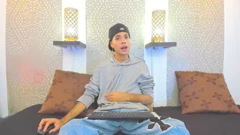 Snapshot of jacob_blackwell chatting on 10-18-25, 07:58 jacob_blackwell online show from 10-18-25, 07:58