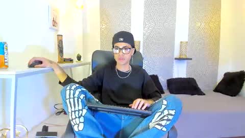 Snapshot of jacob_blackwell chatting on 11-25-25, 07:47 jacob_blackwell online show from 11-25-25, 07:47