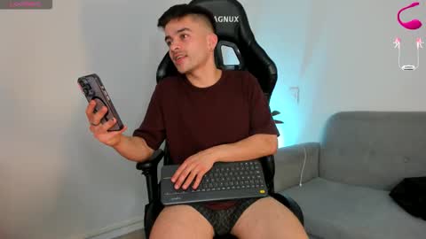 Snapshot of jacob_ferrer chatting on 02-22-26, 06:02 JACOB FERRER online show from 02-22-26, 06:02