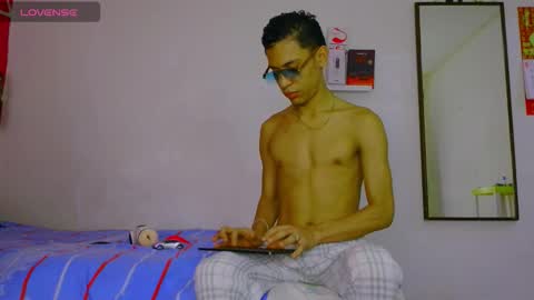 Snapshot of jacob_wolf_xxx chatting on 03-09-26, 02:15 jacob online show from 03-09-26, 02:15