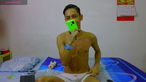 Snapshot of jacob_wolf_xxx chatting on 04-06-26, 02:20 jacob online show from 04-06-26, 02:20