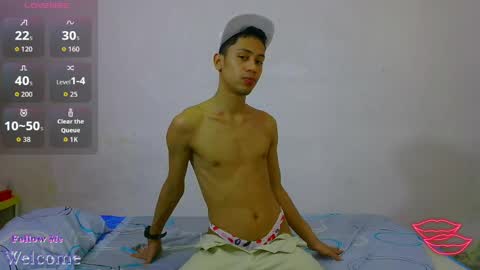 Snapshot of jacob_wolf_xxx chatting on 04-12-26, 12:26 jacob online show from 04-12-26, 12:26