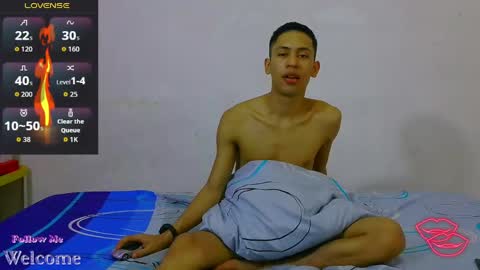 Snapshot of jacob_wolf_xxx chatting on 04-14-26, 12:27 jacob online show from 04-14-26, 12:27