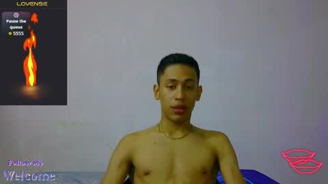 Snapshot of jacob_wolf_xxx chatting on 04-19-26, 12:11 jacob online show from 04-19-26, 12:11
