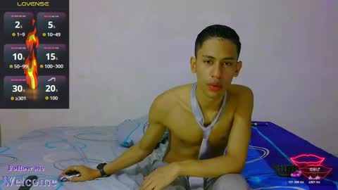 Snapshot of jacob_wolf_xxx chatting on 04-21-26, 02:04 jacob online show from 04-21-26, 02:04