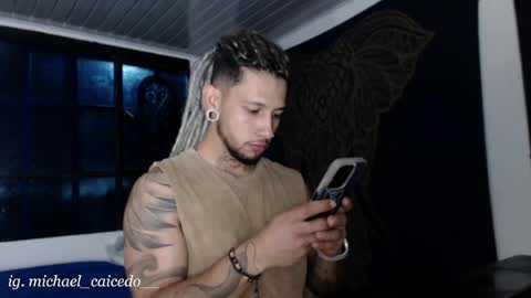 Michael Caicedo online show from 06-19-26, 01:21