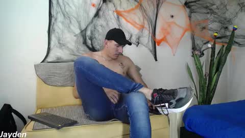 Snapshot of jacobandjayydenn chatting on 10-31-25, 07:37 Jacob And Jayden online show from 10-31-25, 07:37