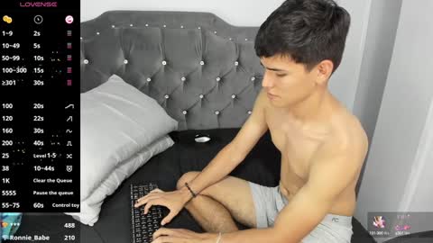 Snapshot of jacobb_lee chatting on 12-14-24, 02:23 Jacob Lee online show from 12-14-24, 02:23