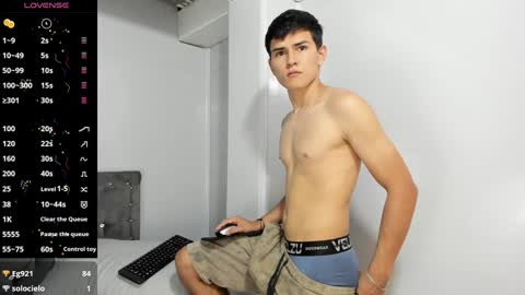 Snapshot of jacobb_lee chatting on 12-23-24, 07:20 Jacob Lee online show from 12-23-24, 07:20