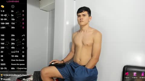 Snapshot of jacobb_lee chatting on 01-14-25, 07:43 Jacob Lee online show from 01-14-25, 07:43