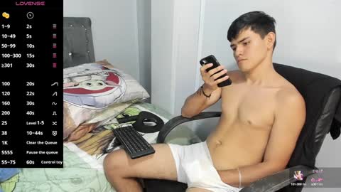 Snapshot of jacobb_lee chatting on 01-21-25, 12:36 Jacob Lee online show from 01-21-25, 12:36