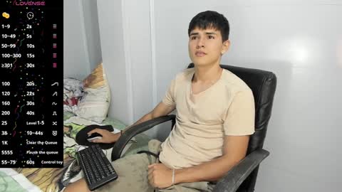 Snapshot of jacobb_lee chatting on 01-22-25, 08:17 Jacob Lee online show from 01-22-25, 08:17