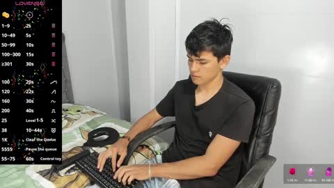 Snapshot of jacobb_lee chatting on 02-03-25, 08:24 Jacob Lee online show from 02-03-25, 08:24