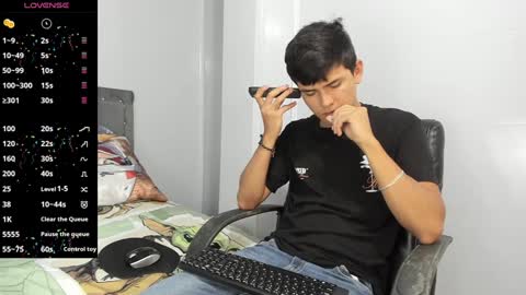 Snapshot of jacobb_lee chatting on 02-04-25, 09:10 Jacob Lee online show from 02-04-25, 09:10