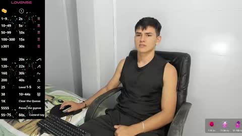 Snapshot of jacobb_lee chatting on 02-17-25, 08:47 Jacob Lee online show from 02-17-25, 08:47