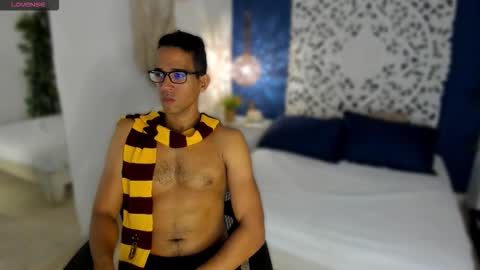 Snapshot of jacobdraven chatting on 10-15-25, 02:22 jacobdraven online show from 10-15-25, 02:22