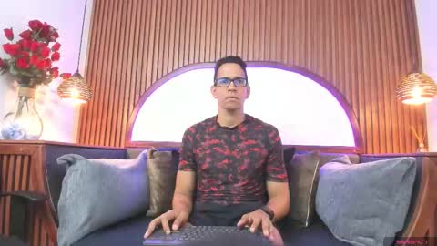 Snapshot of jacobdraven chatting on 11-11-25, 03:39 jacobdraven online show from 11-11-25, 03:39