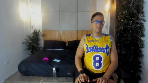 Snapshot of jacobdraven chatting on 11-21-25, 03:27 jacobdraven online show from 11-21-25, 03:27