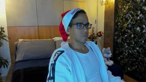 Snapshot of jacobdraven chatting on 12-23-25, 02:20 jacobdraven online show from 12-23-25, 02:20