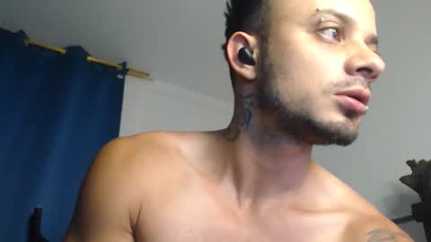 Snapshot of jacobjamess chatting on 12-13-24, 11:39 jacobjamess online show from 12-13-24, 11:39