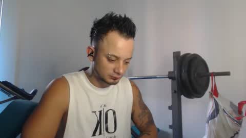 Snapshot of jacobjamess chatting on 01-11-25, 12:40 jacobjamess online show from 01-11-25, 12:40