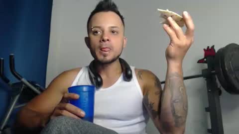 Snapshot of jacobjamess chatting on 01-29-25, 02:30 jacobjamess online show from 01-29-25, 02:30